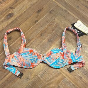 Vetchy Women's Swim Top